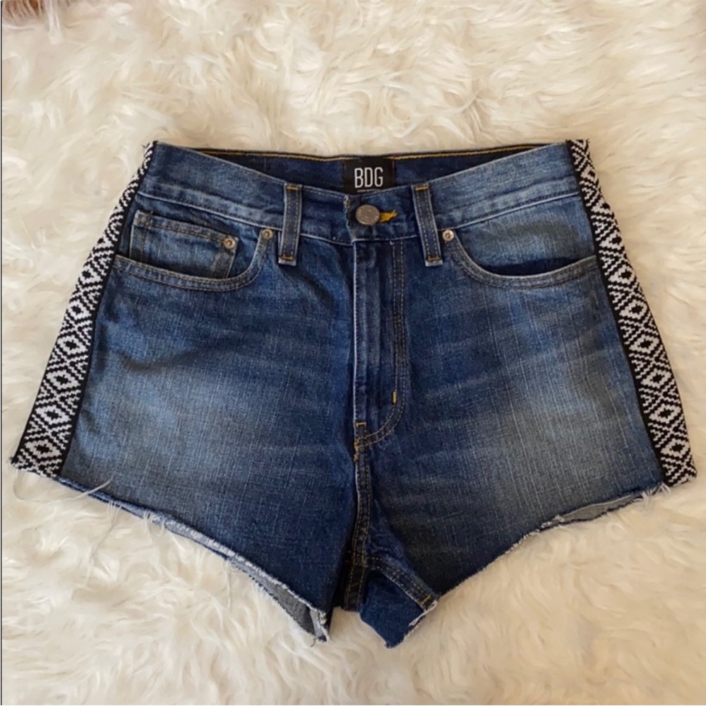 BDG Urban Outfitters Girlfriend High Rise Shorts Size 27